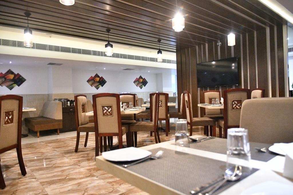 Hotel Ajantha Evergreen Vijayawāda Extérieur photo